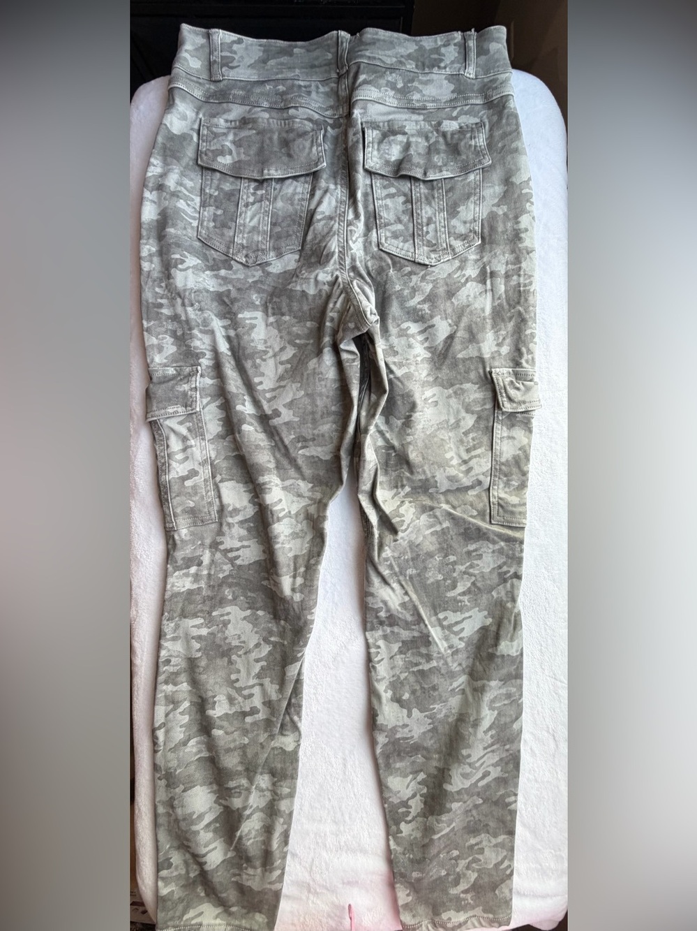 Spanx 🔥Women’s  Camouflage Cargo Pants - Olive Green